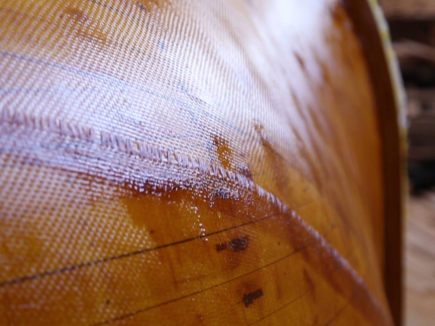 סירה מעץ ציפוי פיברגלס, ציפוי חסין מים - אלגד